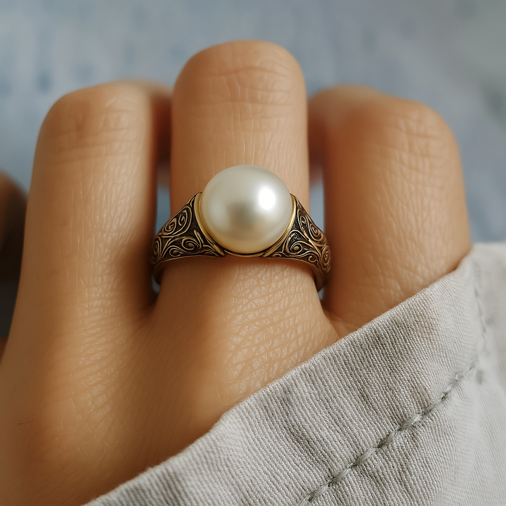 Anello Vintage in Perle Dorate