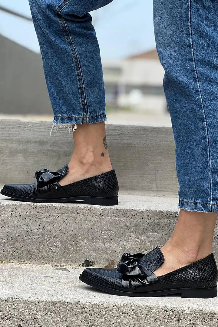 BELMONTE MILANO | MOCASSINO NERO CON FIOCCO LUCIDO