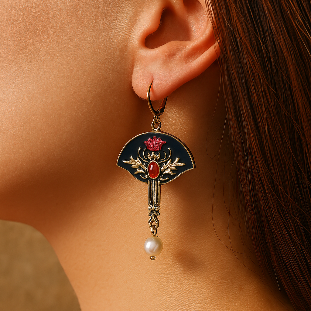 Orecchini Boho con Perle e Cristallo Rosso