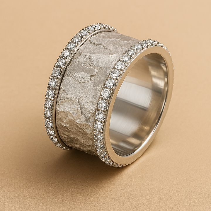 Anello in Zirconia Silverata Vintage