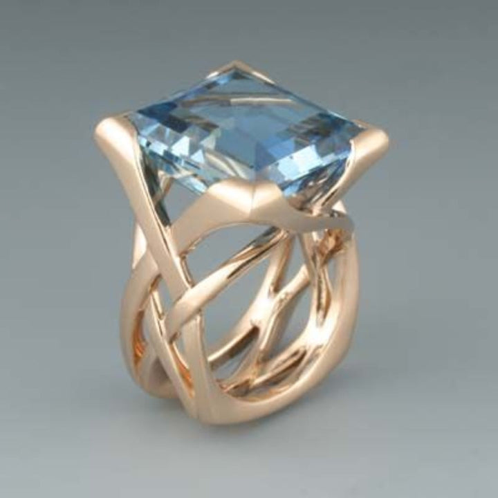 Anello Vintage in Oro Rosa con Zirconia Blu