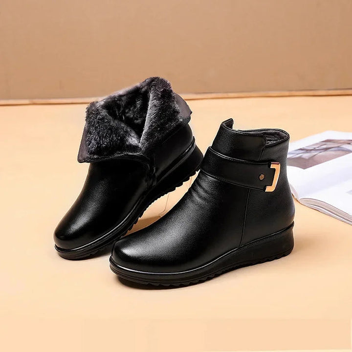 BELMONTE MILANO | STIVALETTO CLASSICO CON DETTAGLIO FIBBIA