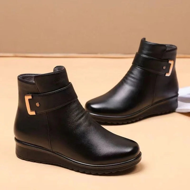 BELMONTE MILANO | STIVALETTO CLASSICO CON DETTAGLIO FIBBIA