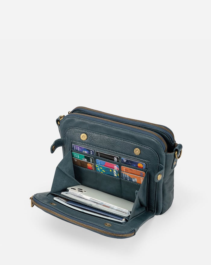 EMILIA | BORSA A TRACOLLA COMPATTA