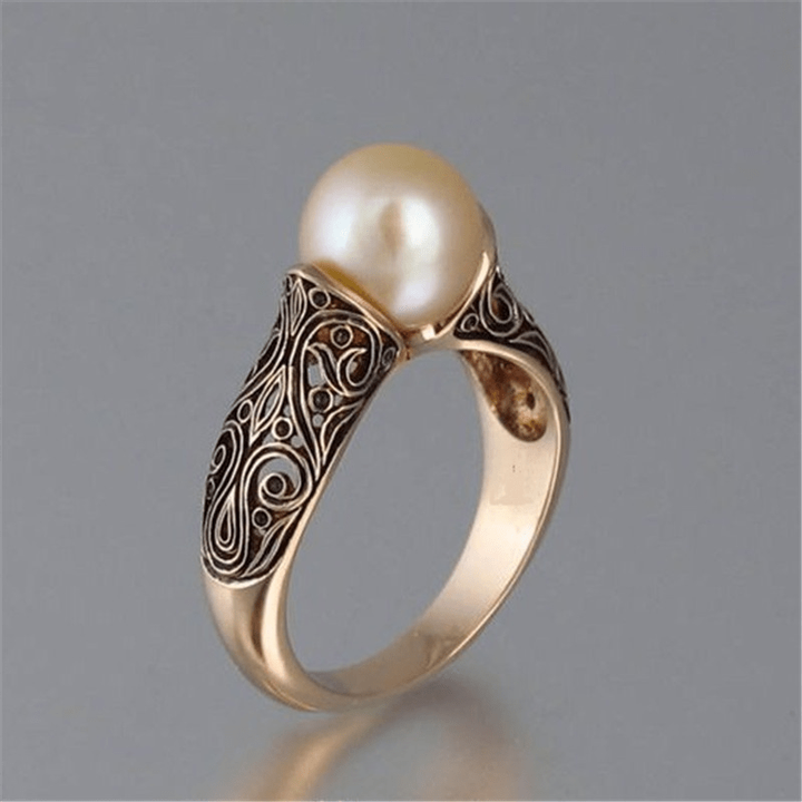 Anello Vintage in Perle Dorate
