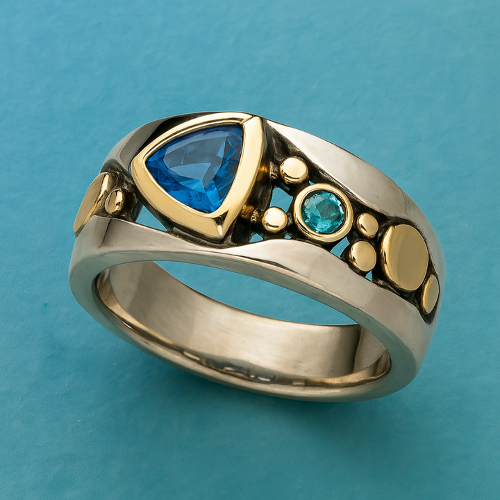 Anello in Cristallo Blu Vintage