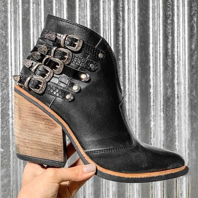 BELMONTE MILANO | STIVALETTO CON TACCO E FIBBIE DECORATIVE